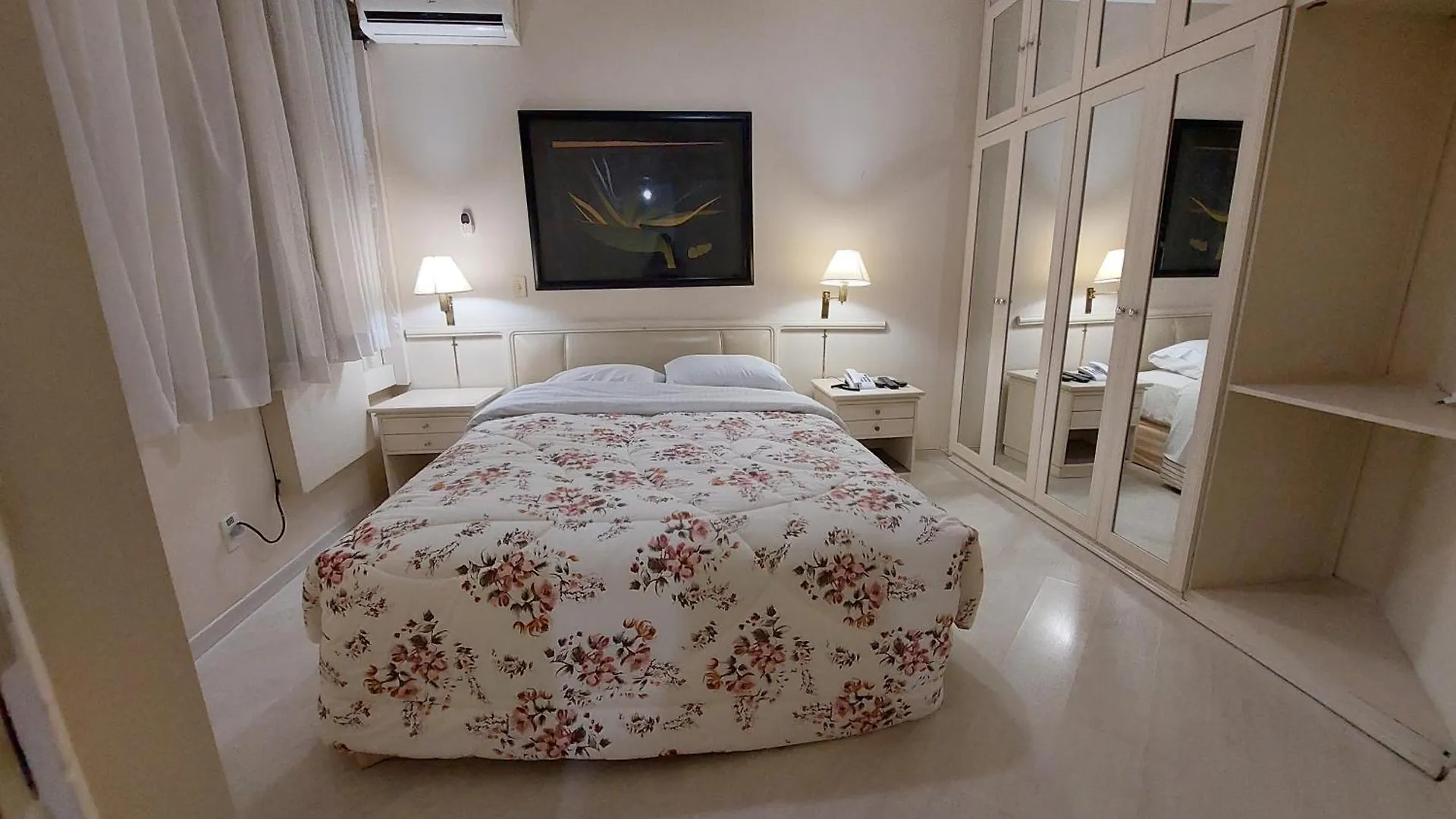 Paulista Wall Street Flat 10 São Paulo
